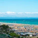Renovated Flat Next To The Beach-beahost