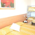 Renovated Flat Next To The Beach-beahost Lejlighed *