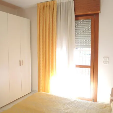 Renovated Flat Next To The - Beahost