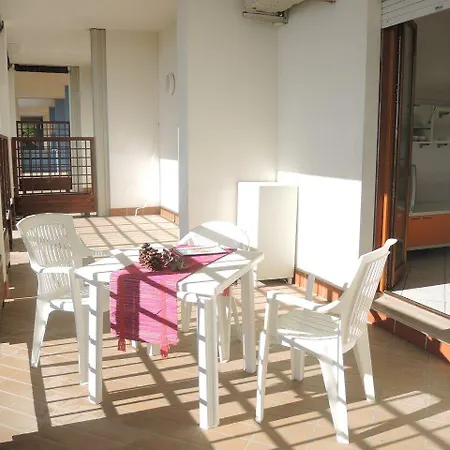 Renovated Flat Next To The Beach-beahost Apartment *
