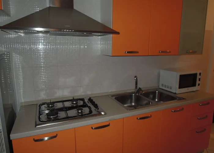 Διαμέρισμα Renovated Flat Next To The Beach-beahost Μπιμπιόνε