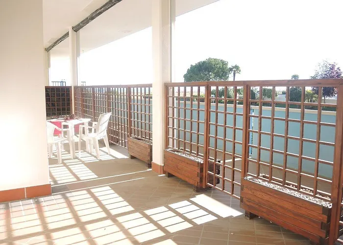 Διαμέρισμα Renovated Flat Next To The Beach-beahost *