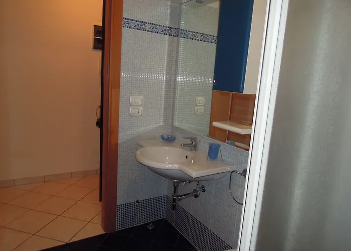 Διαμέρισμα Renovated Flat Next To The Beach-beahost