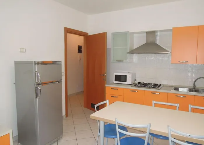 Διαμέρισμα Renovated Flat Next To The Beach-beahost *